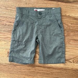 Levi’s golf shorts boys 8.